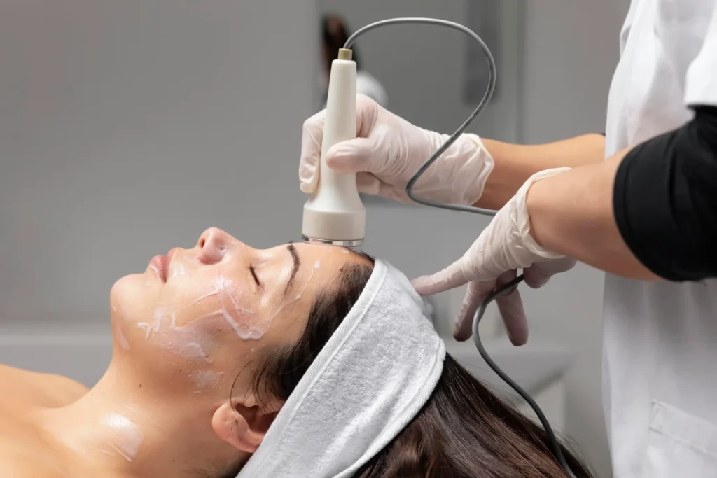 best HydraFacial in Bilaspur Chhattisgarh