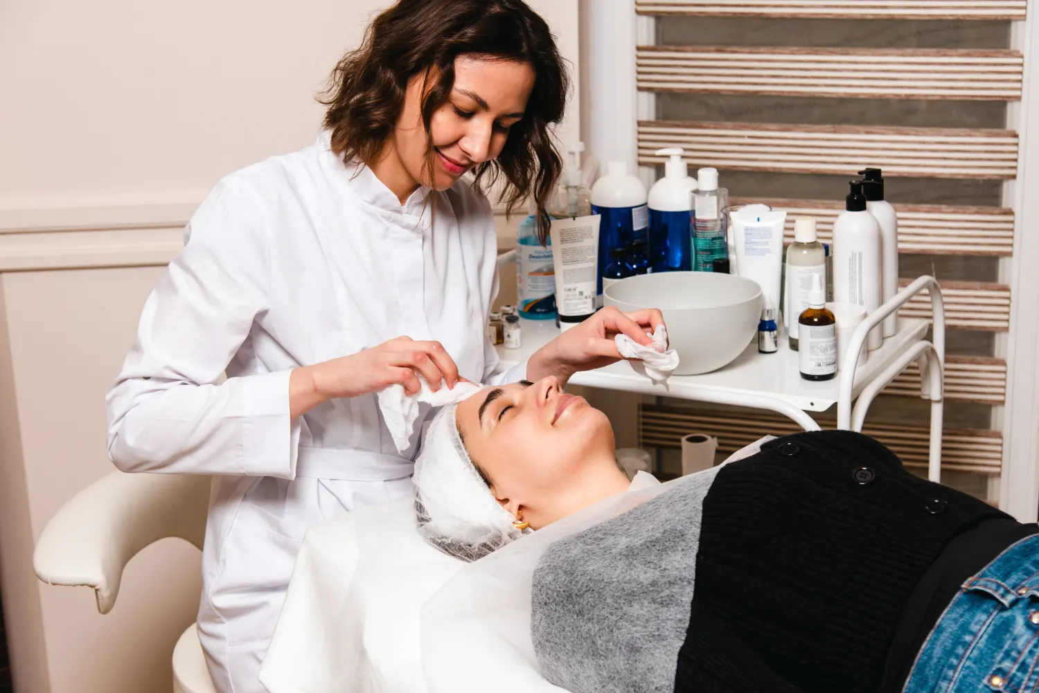 FAQs On Consulting a Skin Specialist in Chhattisgarh: Cost, Consultation, and Care Tips